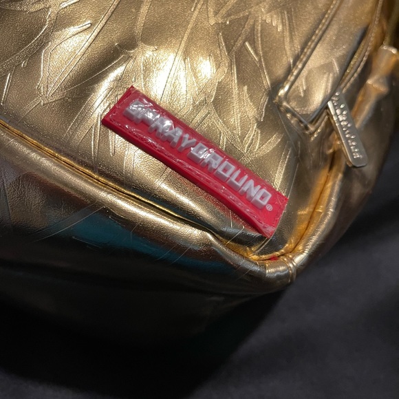 NW/OT Sprayground All Gold Wing Backpack unisex one size fits all Deadstock. - Picture 4 of 9
